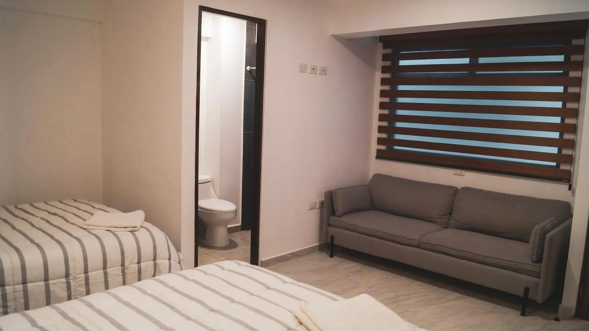 3 Habitaciones, Centro Expositor Heroica Puebla de Zaragoza 0*,