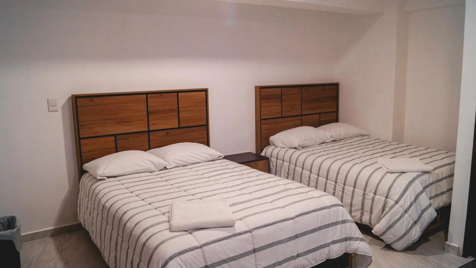 3 Habitaciones, Centro Expositor Puebla